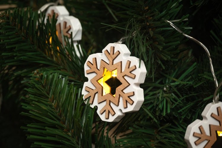 Luminițe din lemn pe baterii 10LED 1,65m alb cald Snowflake