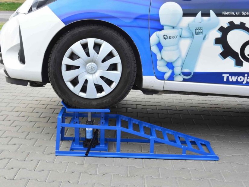 Hidraulikus autóemelő rámpa 2T G02048