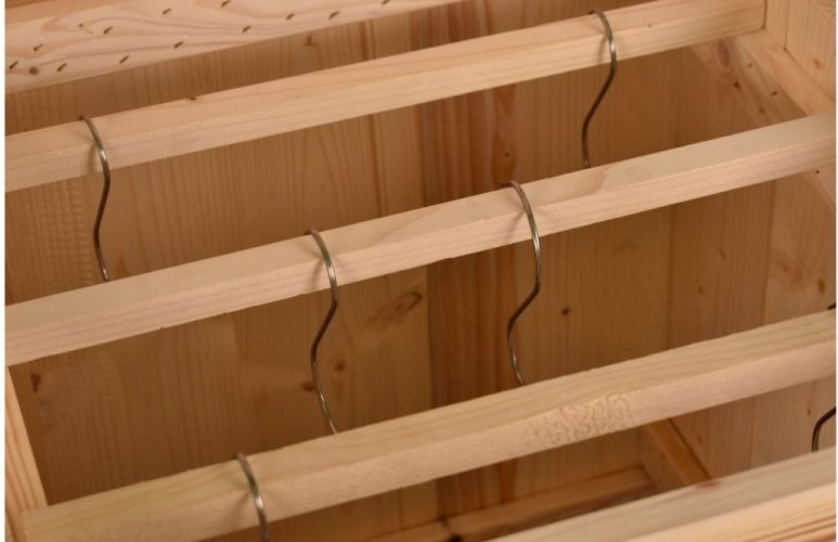 Kadilnica lesena 50x50x120cm s kovinsko streho