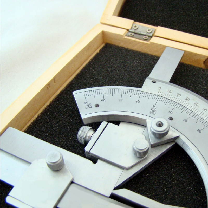 Szögmérő 0-320°