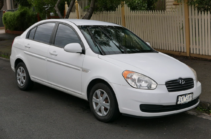 Cotieră Hyundai ACCENT 2 - Armster 2, piele-eco, neagră