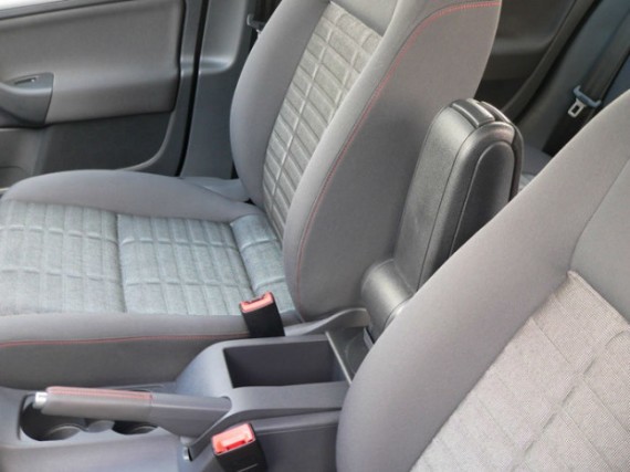 Könyöktámasz VW GOLF 5 (1K), fekete, textil borítás
