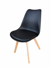 Трапезен стол черен скандинавски стил Basic