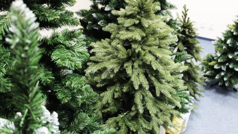 Božično drevo Smreka PE 220 cm Royal