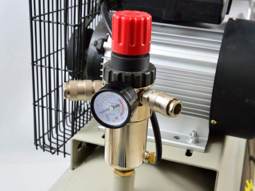 Compresor 100L ulei tip Z 2,2 kW 9bar 230V G80315
