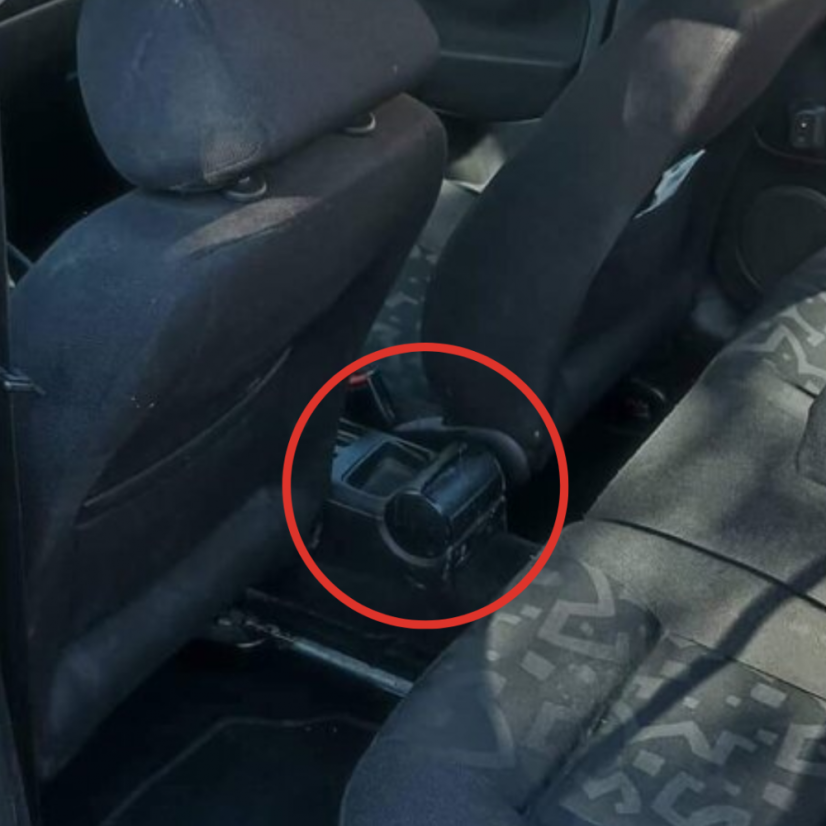 Armlehne VW BORA - Kunststoffadapter, schwarz, Öko-Leder, mit weißem Faden
