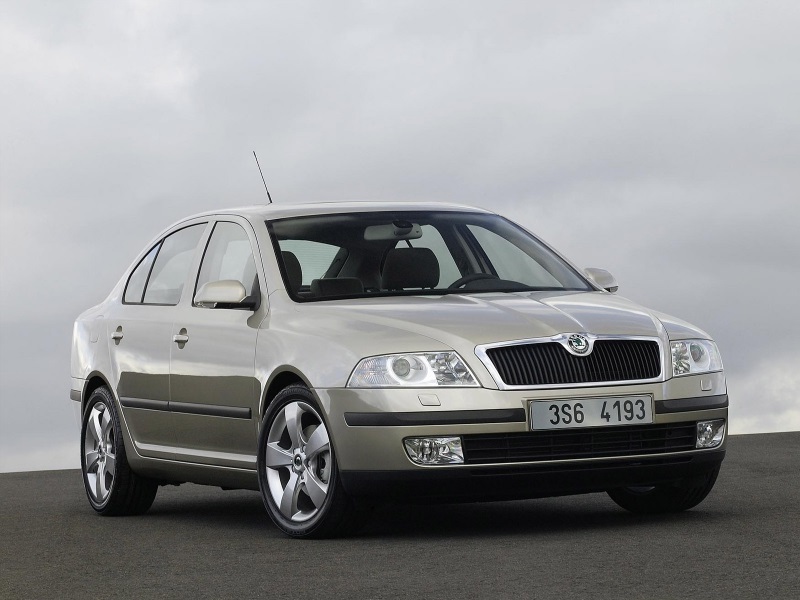 Könyöktámasz Škoda OCTAVIA 2 - Armster 2, fekete, öko-bőr