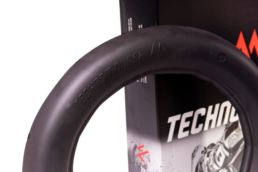 Habszivacs betét hátsó gumiabroncshoz TechnoMousse ENDURO 120/90-18