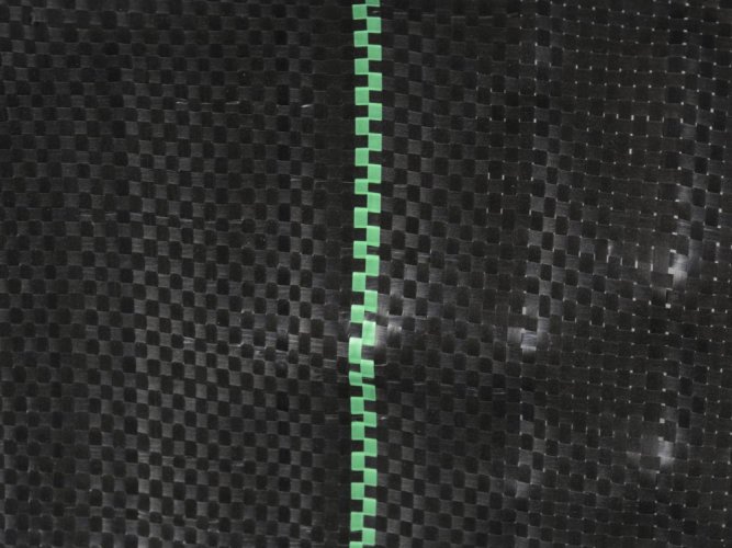 Agrotextile 1,1x50m - 70g / m2 z UV filtrom ČRNA