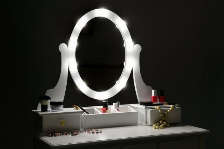 Masă de toaletă cu oglindă cu LED Highness Silver